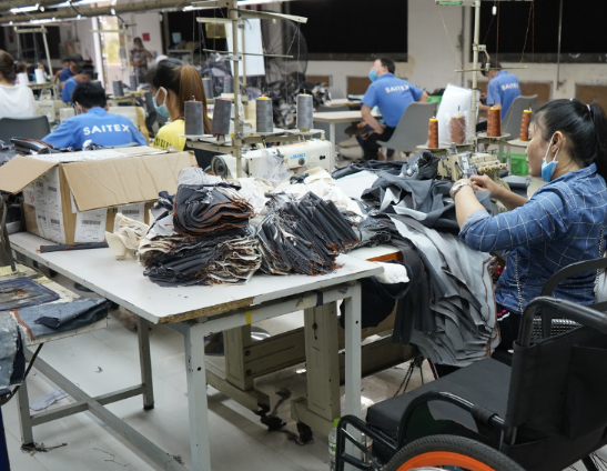 Where Are Lululemon Belt Bags Made? Supplier & Production Details